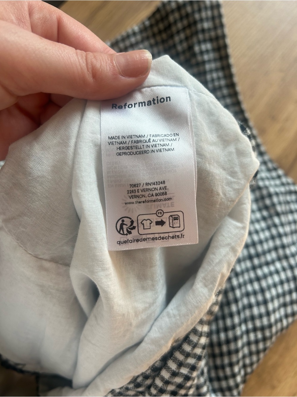 Reformation Addison Black & White Gingham Button-Front Sleeveless Top - Picture 7 of 8